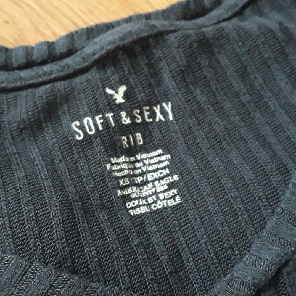 American Eagle long sleeve ribbed tee bundle - Picture 2 of 5